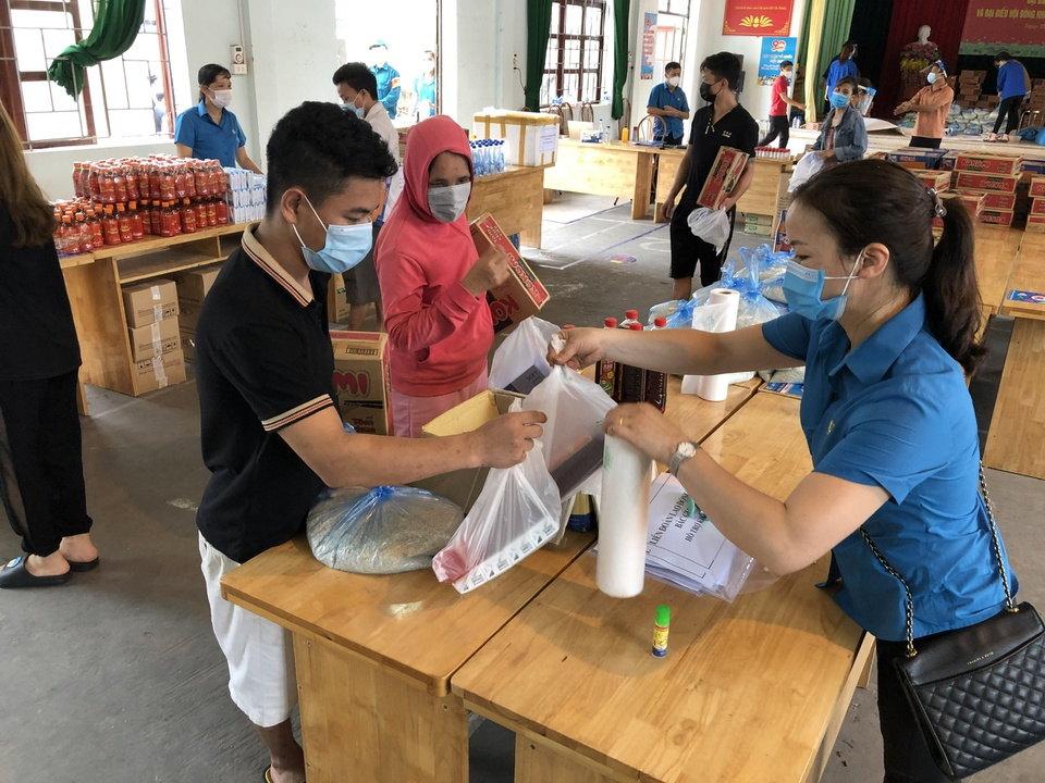 'Zero dong supermarket' in Bac Giang coronavirus hotspot 'Zero dong supermarket' provides essentials in Bac Giang coronavirus hotspot