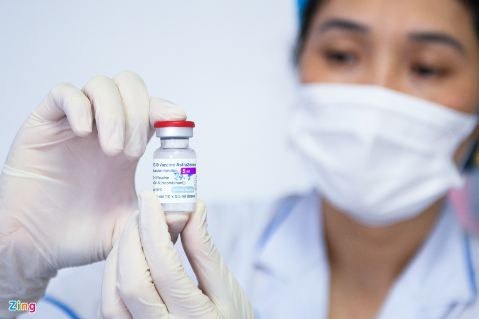 In Photos: Workers in Bac Ninh, Bac Giang provinces receive Covid-19 vaccine In Photos: Workers in Bac Ninh, Bac Giang provinces receive Covid-19 vaccine