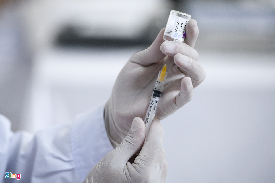 In Photos: Workers in Bac Ninh, Bac Giang provinces receive Covid-19 vaccine In Photos: Workers in Bac Ninh, Bac Giang provinces receive Covid-19 vaccine