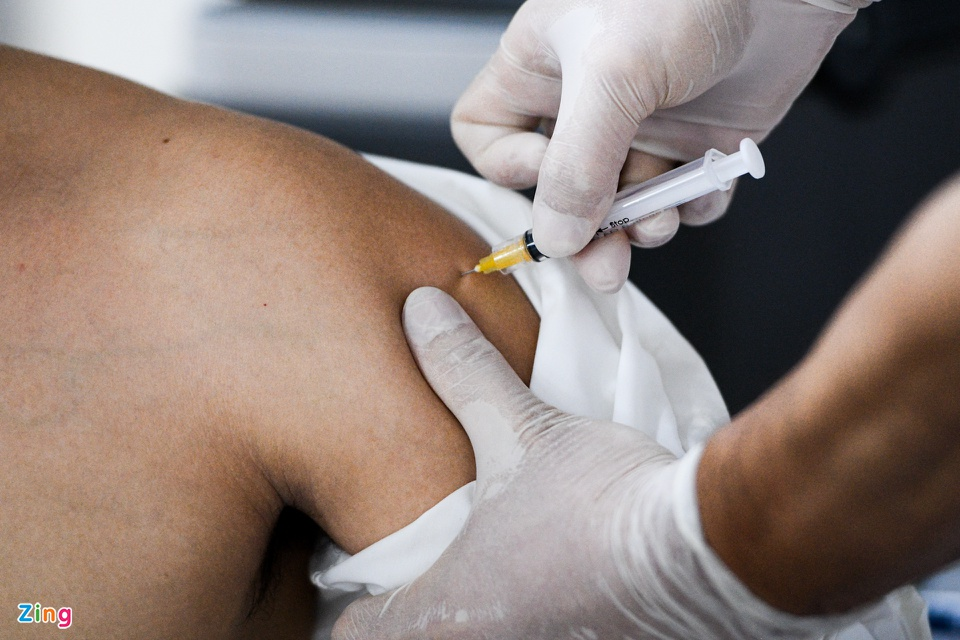 In Photos: Workers in Bac Ninh, Bac Giang provinces receive Covid-19 vaccine In Photos: Workers in Bac Ninh, Bac Giang provinces receive Covid-19 vaccine