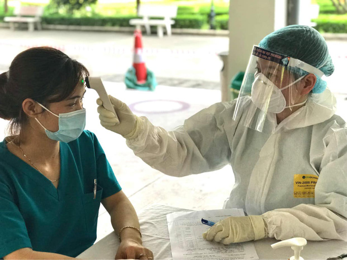 In Photos: Workers in Bac Ninh, Bac Giang provinces receive Covid-19 vaccine In Photos: Workers in Bac Ninh, Bac Giang provinces receive Covid-19 vaccine