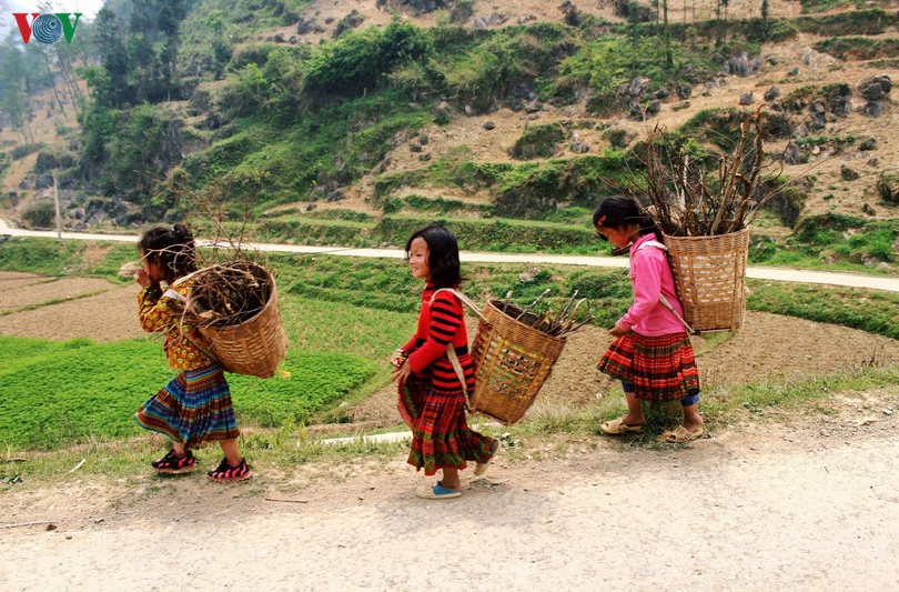 Hospitality of ethnic people on Ha Giang rocky plateau the hospitality of ethnic people on ha giang rocky plateau