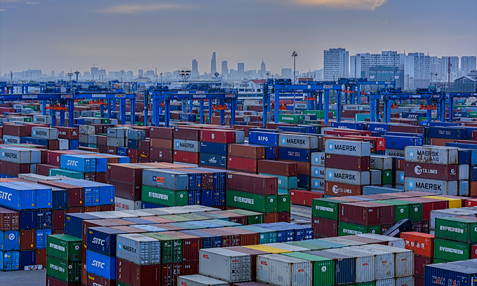 Vietnam becomes bright spot for foreign investors Vietnam becomes bright spot for foreign investors