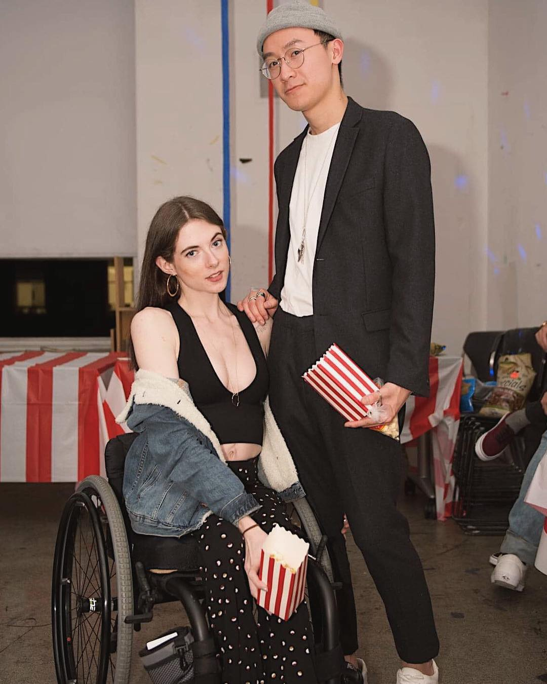 Romantic love story of Vietnamese-born man and American girl with hemiplegia Romantic love story of Vietnamese born man and American girl with hemiplegia