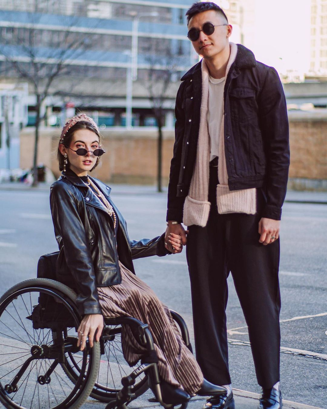 Romantic love story of Vietnamese-born man and American girl with hemiplegia Romantic love story of Vietnamese-born man and American girl with hemiplegia
