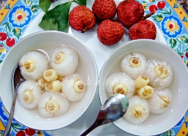 Lychee and lotus seed sweet soup, best dish to cool down on summer days, video Lychee and lotus seed sweet soup, best dish to cool down on summer days, video