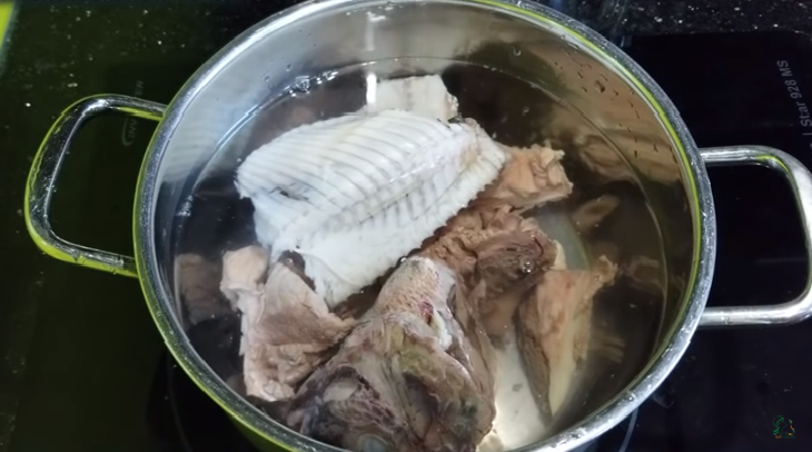 Different versions of Bun ca (fish noodle soup) across Vietnam