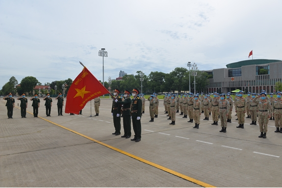 Staff of Level 2 Field Hospital No.2 pay tribute to late President Ho Chi Minh UN Peacekeepers stationed in South Sudan pay tribute to President Ho Chi Minh