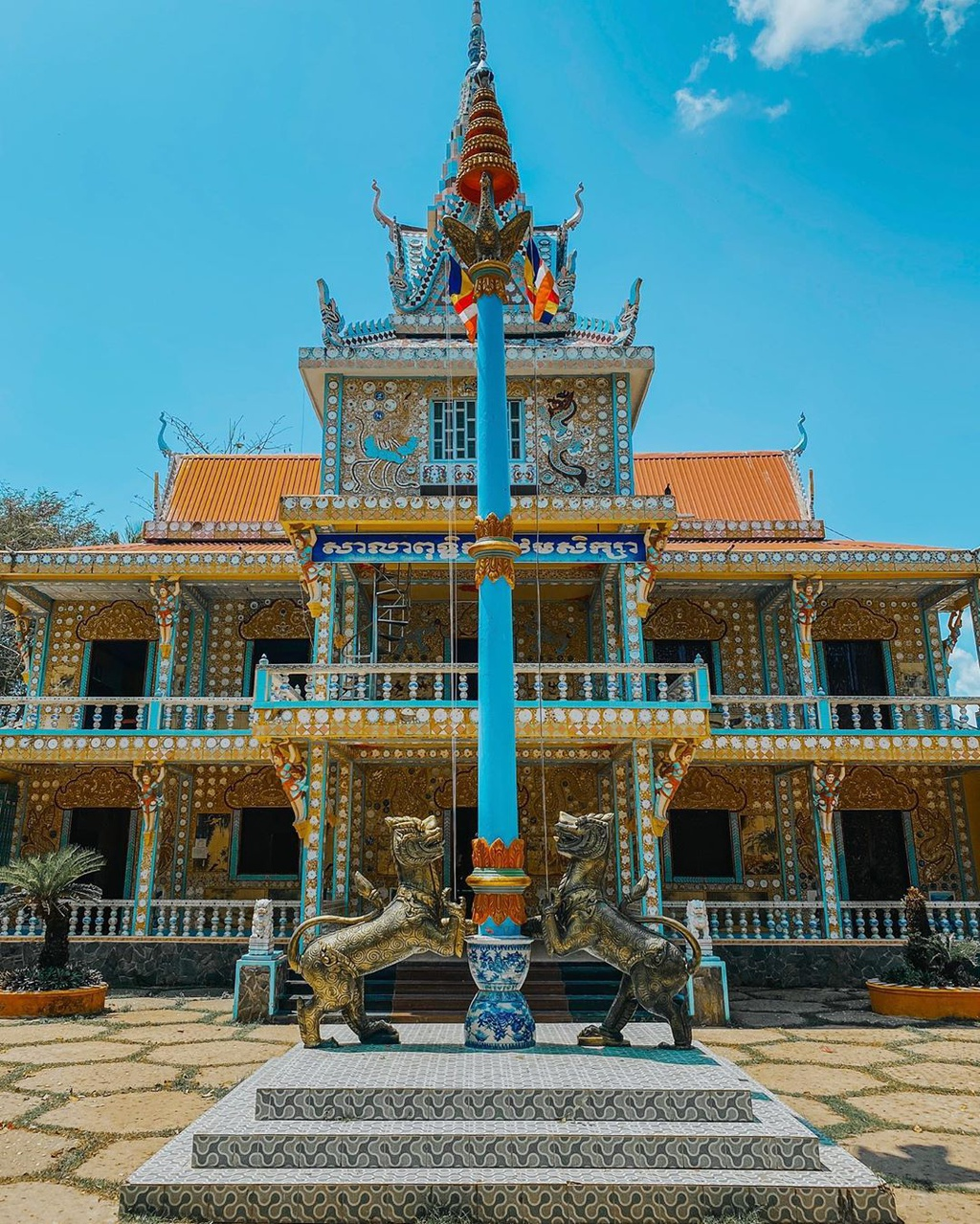 Centenarian solemn Khmer pagodas in Western Vietnam 2047 8
