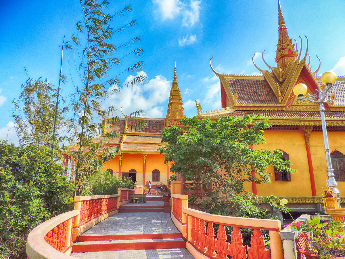 Centenarian solemn Khmer pagodas in Western Vietnam 2618 western travel