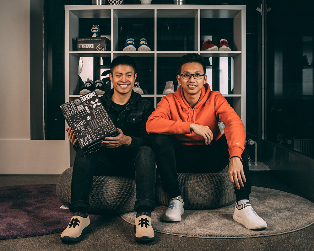 Two Vietnamese making world’s first shoes from coffee grounds honoured in Forbes' list 4656 251