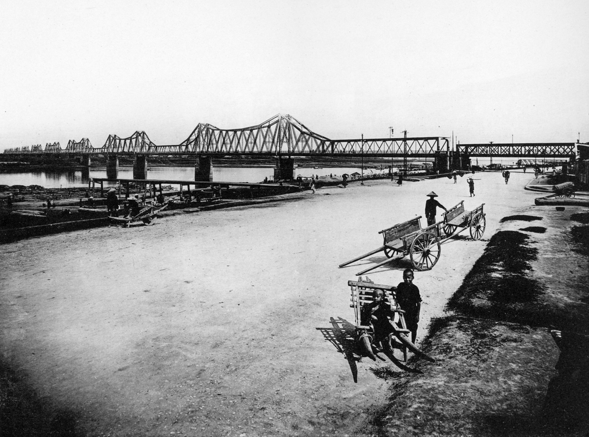 Tourist attractions in Vietnam 100 years ago through French photographer’s lens 3700 32
