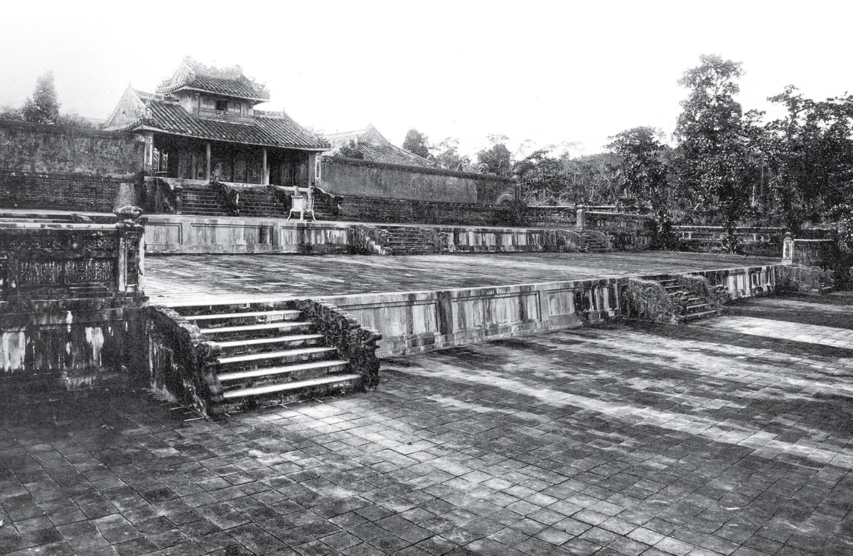 Tourist attractions in Vietnam 100 years ago through French photographer’s lens Tourist attractions in Vietnam 100 years ago through French photographer’s lens