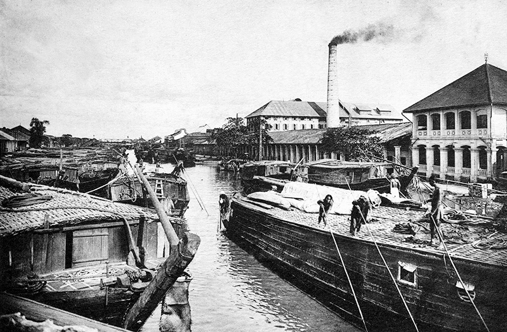 Tourist attractions in Vietnam 100 years ago through French photographer’s lens Tourist attractions in Vietnam 100 years ago through French photographer’s lens