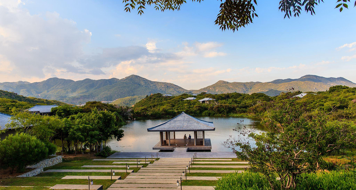 Five expensive travel experiences in Vietnam Five expensive travel experiences in vietnam