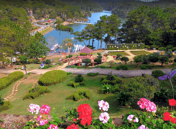 Four captivating valleys in Vietnam Four captivating valleys in Vietnam