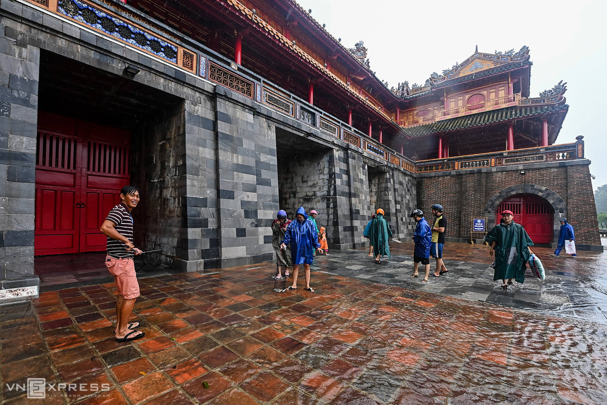Hue Imperial City submerged by floodwaters Hue Imperial City submerged by floodwaters