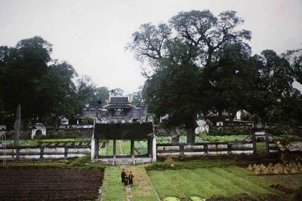 Rare photos of Temple of Literature in French colonial period Rare photos of Temple of Literature in French colonial period