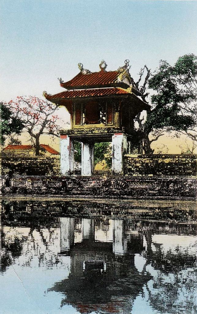 Rare photos of Temple of Literature in French colonial period Rare photos of Temple of Literature in French colonial period