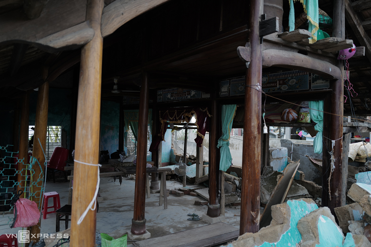 In photos: Quang Binh left ravaged after record flooding In photos: Quang Binh left ravaged after record flooding