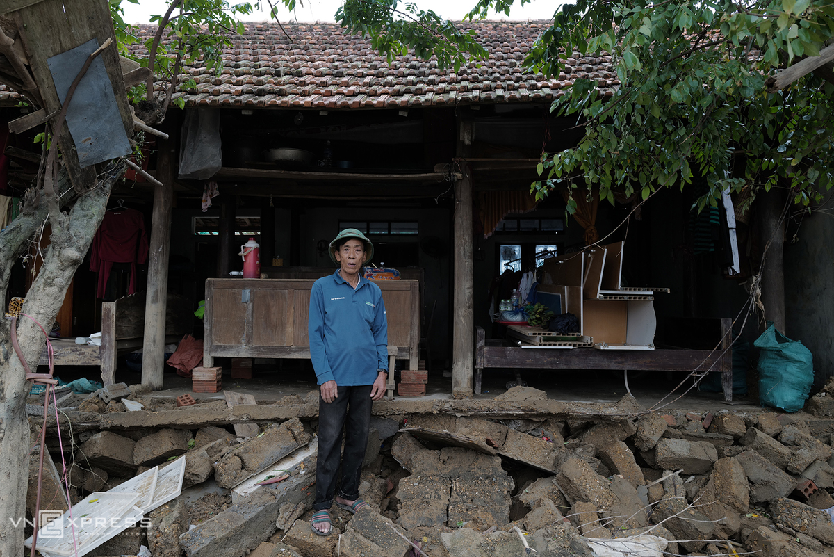 In photos: Quang Binh left ravaged after record flooding In photos: Quang Binh left ravaged after record flooding