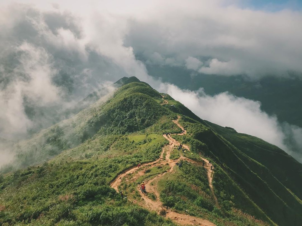 Alluring cloud hunting places in northern Vietnam for visual feast Alluring cloud hunting places in northern Vietnam for visual feast