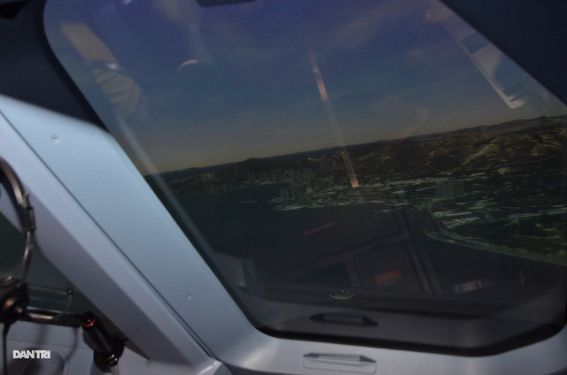 Experiencing of being a pilot in Ho Chi Minh City Experiencing of being a pilot in Ho Chi Minh City