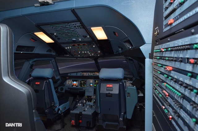 Experiencing of being a pilot in Ho Chi Minh City Experiencing of being a pilot in Ho Chi Minh City