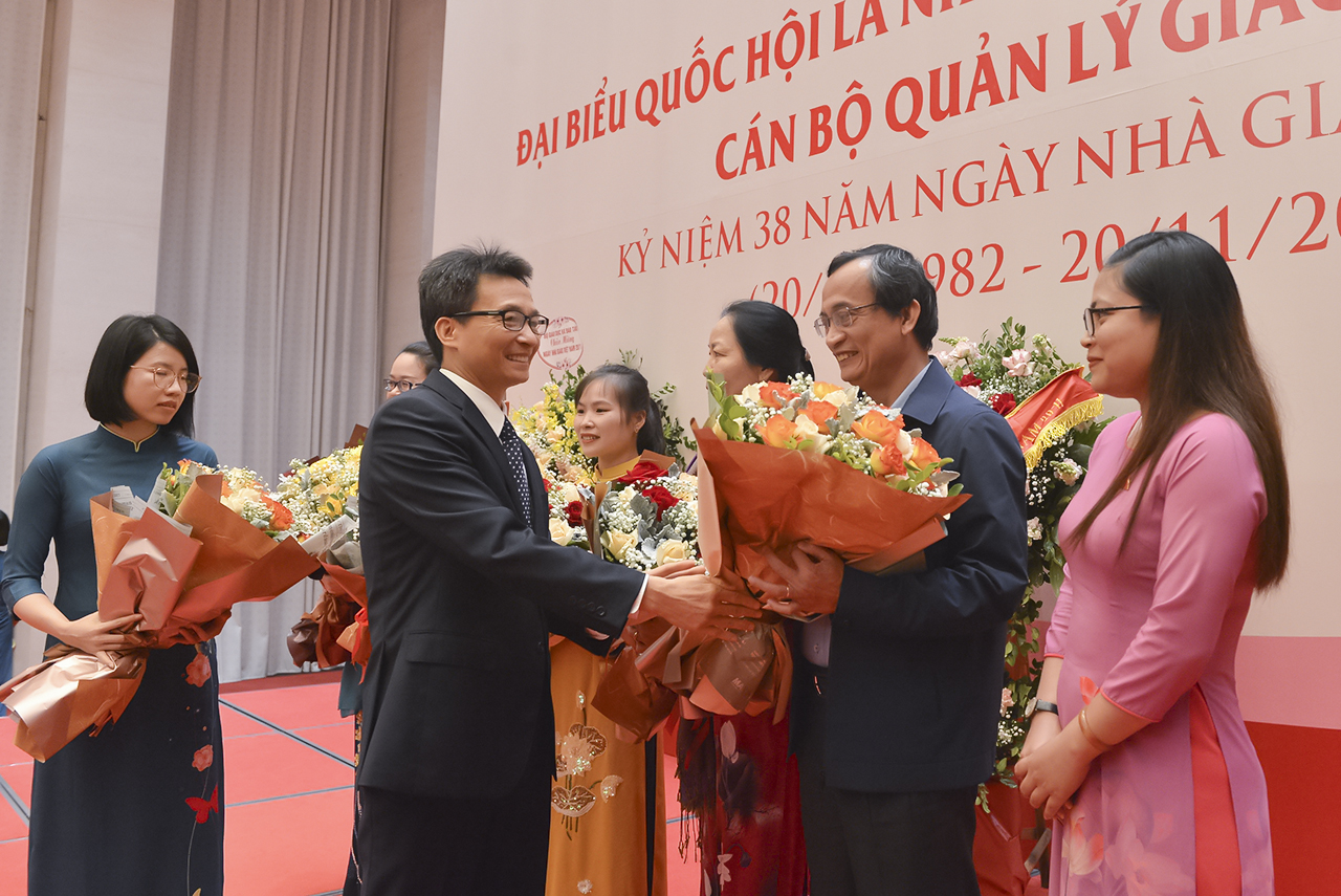 Top legislator expresses gratitude to teachers and educational managers Top legislator expresses gratitude to teachers and educational managers