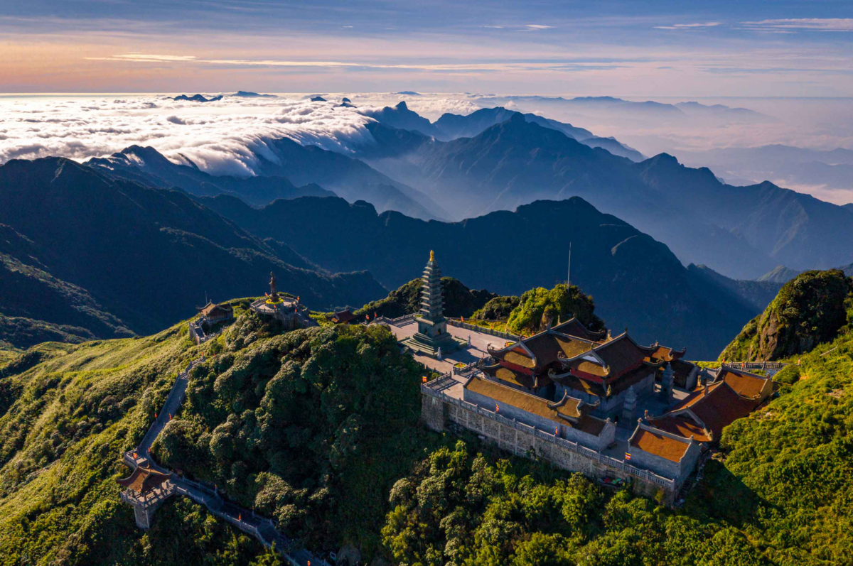 The year-round magical beauty of Fansipan The year-round magical beauty of Fansipan