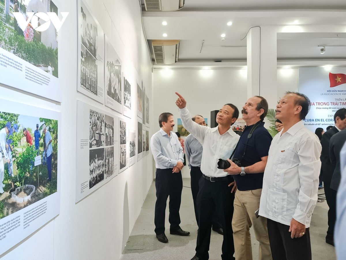Photo exhibition highlights Vietnam-Cuba diplomatic relations Photo exhibition highlights Vietnam-Cuba diplomatic relations