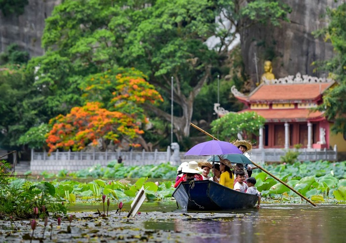 Three most beautiful streams in Vietnam Top 3 Most Beautiful Streams in Vietnam