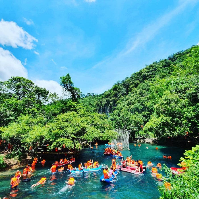 Three most beautiful streams in Vietnam Top 3 Most Beautiful Streams in Vietnam