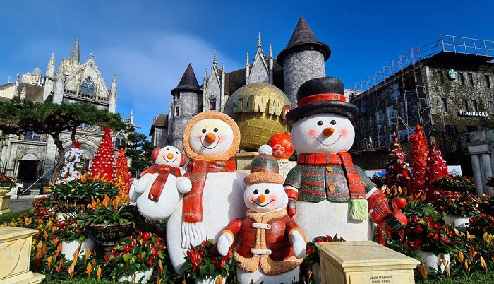 Seven ideal destinations to celebrate Christmas in Da Nang Seven ideal destinations to celebrate Christmas in Da Nang
