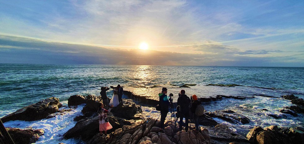 rai cave and vinh hy bay ideal destinations to spend new year holiday