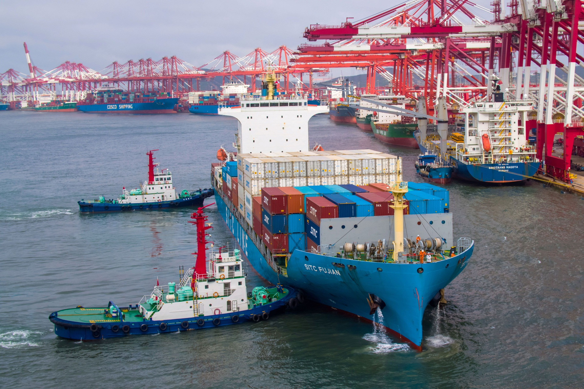 A port in Shandong, China. After the US-China trade war and the Covid-19 translation, it was determined that international businesses could no longer depend on one country for their production. Photo: Getty Images. 1819 sondong
