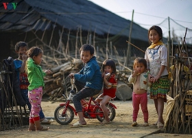 Mesmerizing scenes of terraced field village northwest Vietnam mesmerizing scenes of terraced field village northwest vietnam