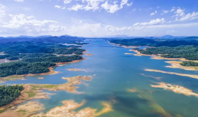 Ke Go Lake- Vietnam’s beguiling oasis in the central province ke go lake vietnams beguiling oasis in the central province