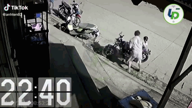 Dad saves son from out of control truck in split second Video dad saves son from out of control truck in split second video