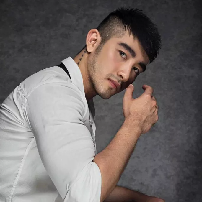Luc Trieu Vy, the procurer of the ring. 0337 luc trieu vy 5 15945556145361054472152