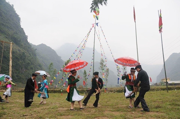 Lễ hội Gầu tào của dân tộc Mông, xã Đường Thượng (Yên Minh). Lễ hội Gầu tào của dân tộc Mông, xã Đường Thượng (Yên Minh).