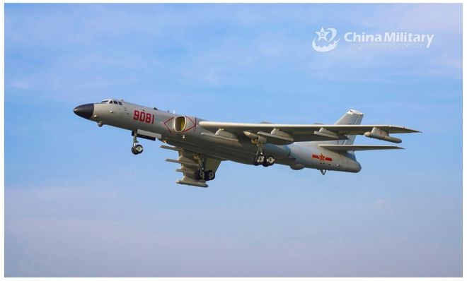 Một máy bay ném bom H-6 trong trung đoàn oanh tạc cơ thuộc Chiến khu Nam bộ của quân đội Trung Quốc CHỤP MÀN HÌNH HOÀN CẦU THỜI BÁO Một máy bay ném bom H-6 trong trung đoàn oanh tạc cơ thuộc Chiến khu Nam bộ của quân đội Trung Quốc CHỤP MÀN HÌNH HOÀN CẦU THỜI BÁO