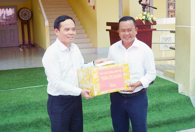 Chú trọng phát triển kinh tế-xã hội vùng đồng bào dân tộc thiểu số Chú trọng phát triển kinh tế-xã hội vùng đồng bào dân tộc thiểu số ảnh 1