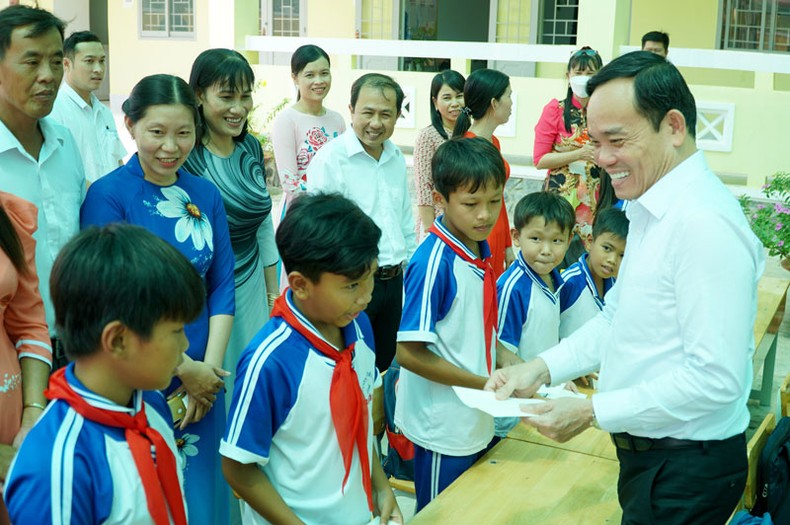 Chú trọng phát triển kinh tế-xã hội vùng đồng bào dân tộc thiểu số Chú trọng phát triển kinh tế-xã hội vùng đồng bào dân tộc thiểu số ảnh 2