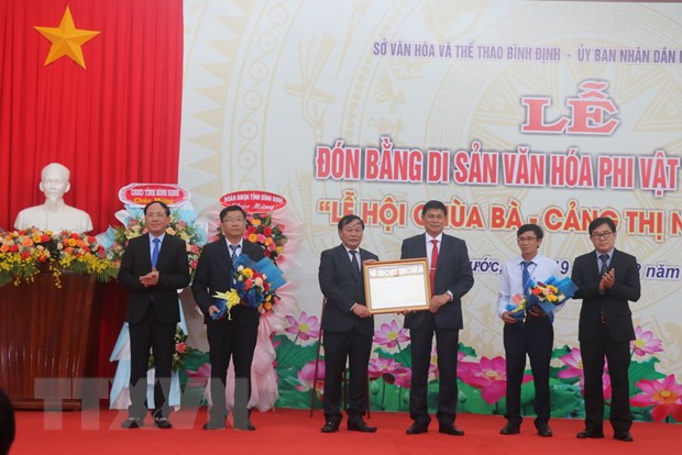 Lễ hội Chùa Bà-Cảng thị Nước Mặn là di sản phi vật thể quốc gia hình ảnh 2 Le hoi Chua Ba-Cang thi Nuoc Man la di san phi vat the quoc gia hinh anh 2