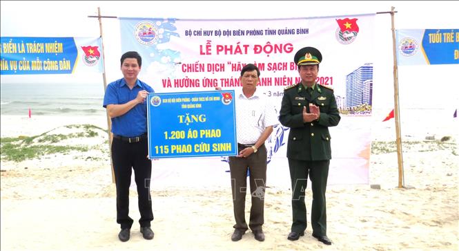 Lan tỏa phong trào làm sạch biển, bảo vệ môi trường tại Quảng Bình Chú thích ảnh