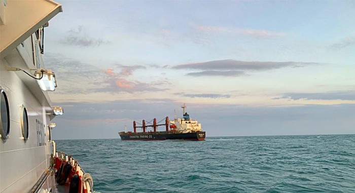 Sóng đánh chìm tàu cá ở Bình Thuận làm 3 người chết Sóng đánh chìm tàu cá ở Bình Thuận làm 3 người chết