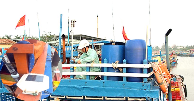 Lắp đặt thiết bị giám sát hành trình, bảo vệ ngư dân và chủ quyền trên biển Lắp đặt thiết bị giám sát hành trình, bảo vệ ngư dân và chủ quyền trên biển