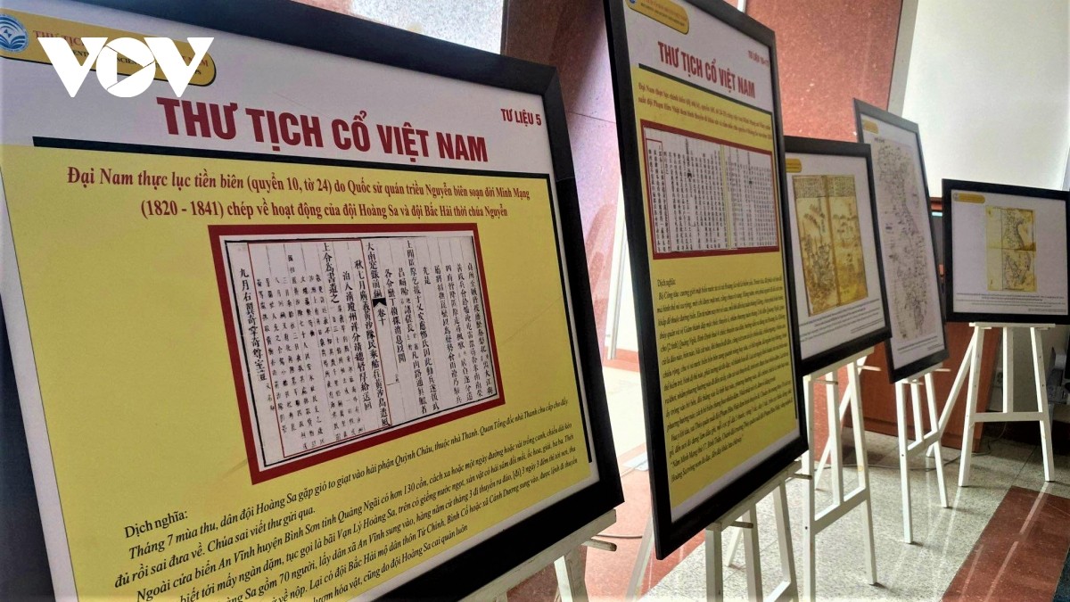 Triệu trái tim người Việt tưởng nhớ các liệt sĩ Gạc Ma Triệu trái tim người Việt tưởng nhớ các liệt sĩ Gạc Ma