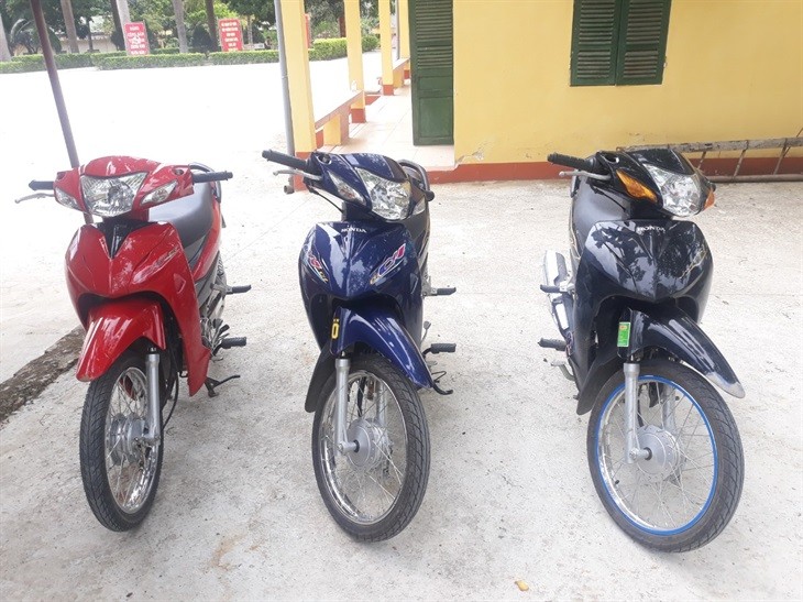 Bắt giữ vụ vận chuyển 3 xe máy không rõ nguồn gốc đưa sang biên giới tiêu thụ Bắt giữ vụ vận chuyển 3 xe máy không rõ nguồn gốc đưa sang biên giới tiêu thụ